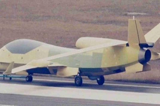 Xianglong Wz 7 Drone Commissioned To Guide Carrier Killer Missiles 